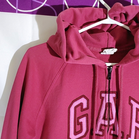 GAP Classic Fashion Full Zip, Raspberry Glaze - Size M (Released 2021) - Picture 2 of 15
